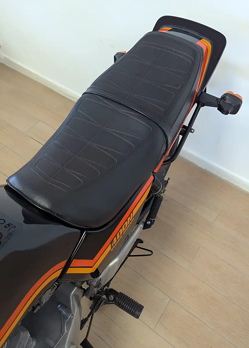 Used Honda CB400 Superdream - Interior and Exterior details 14