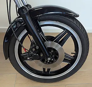 Used Honda CB400 Superdream - Interior and Exterior details 15