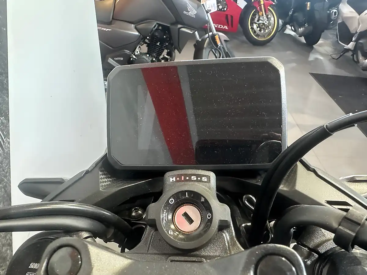 Used Honda CB500 Hornet Grey - Interior and Exterior details 13
