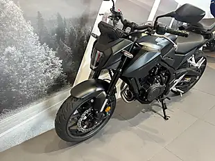 Used Honda CB500 Hornet Grey - Interior and Exterior details 17