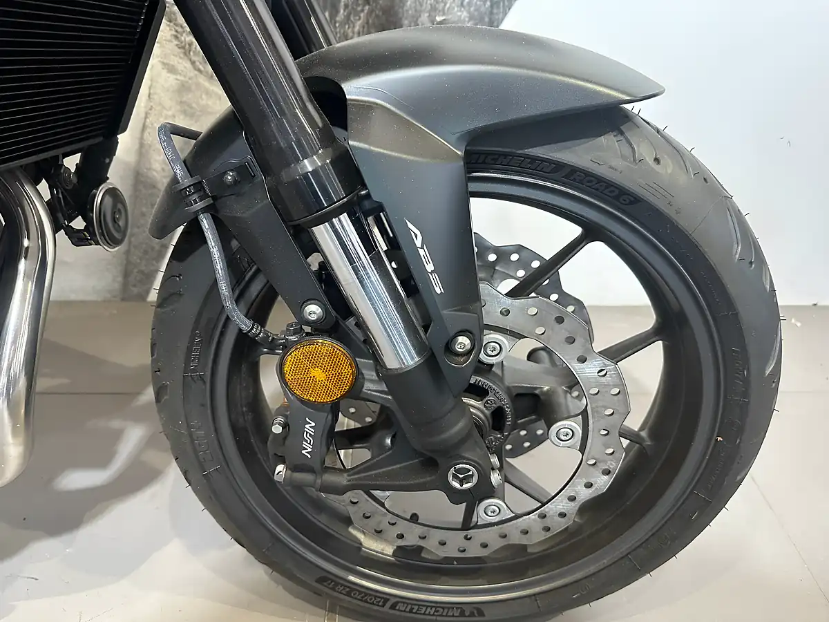 Used Honda CB500 Hornet Grey - Interior and Exterior details 7