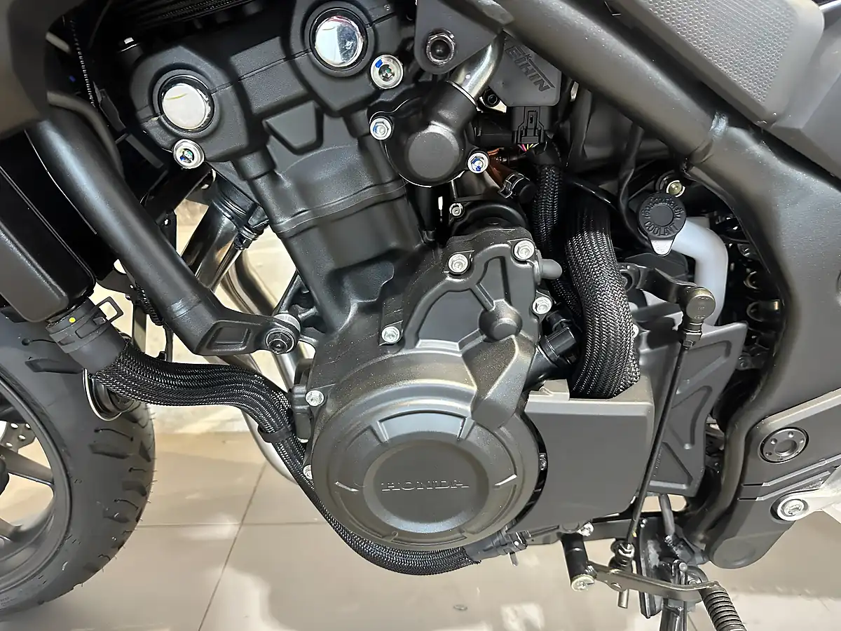 Used Honda CB500 Hornet Red - Interior and Exterior details 13