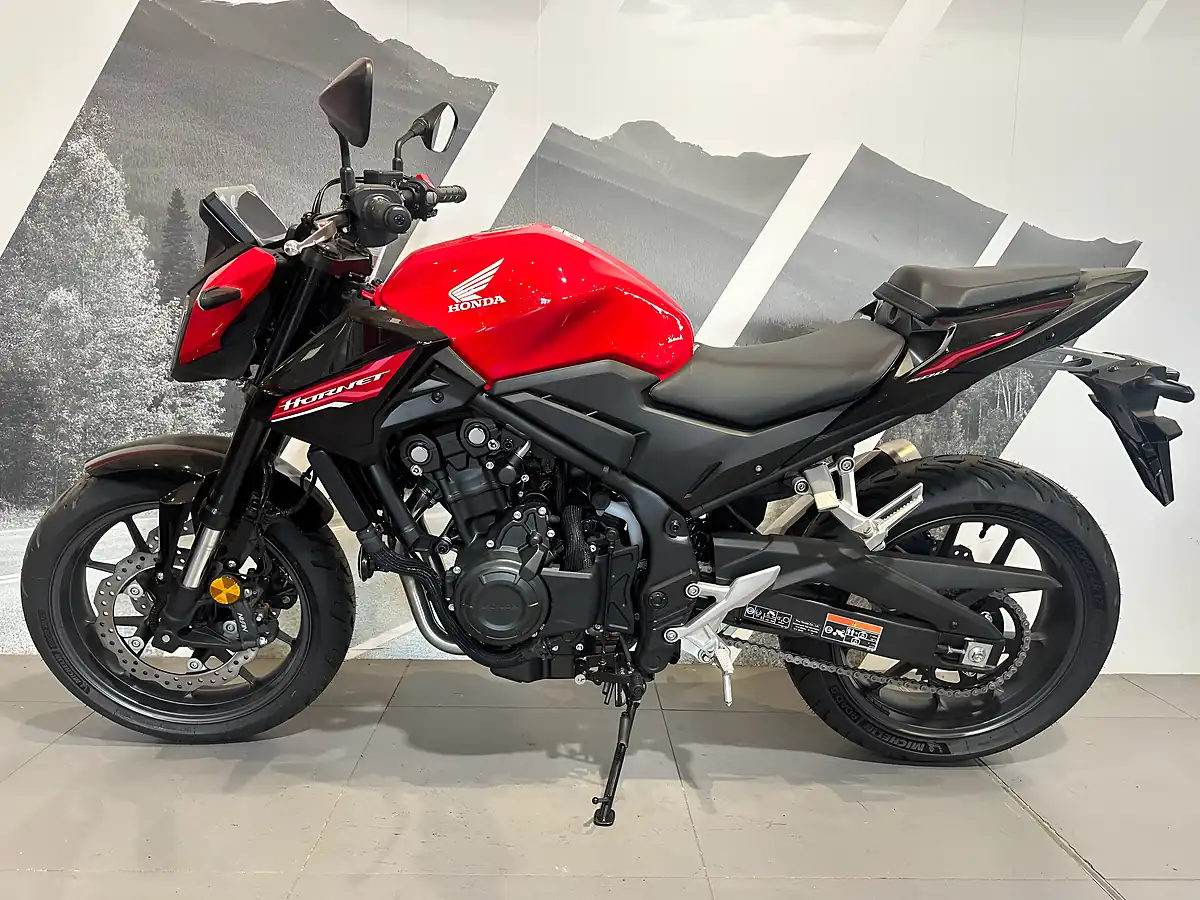 Used Honda CB500 Hornet Red - Interior and Exterior details 2