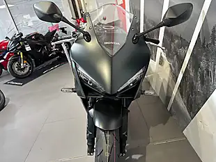 Used Honda CBR650R Black - Interior and Exterior details 12