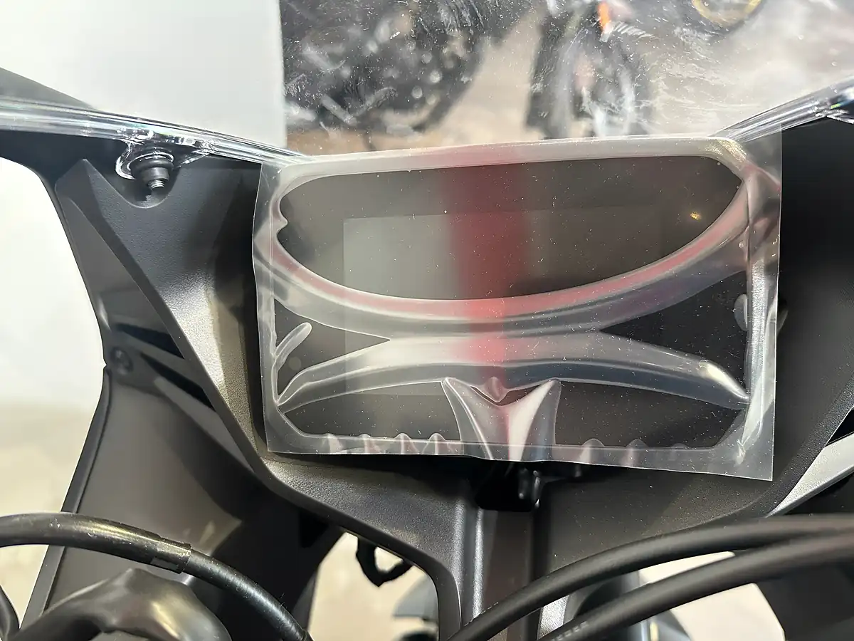 Used Honda CBR650R Black - Interior and Exterior details 13