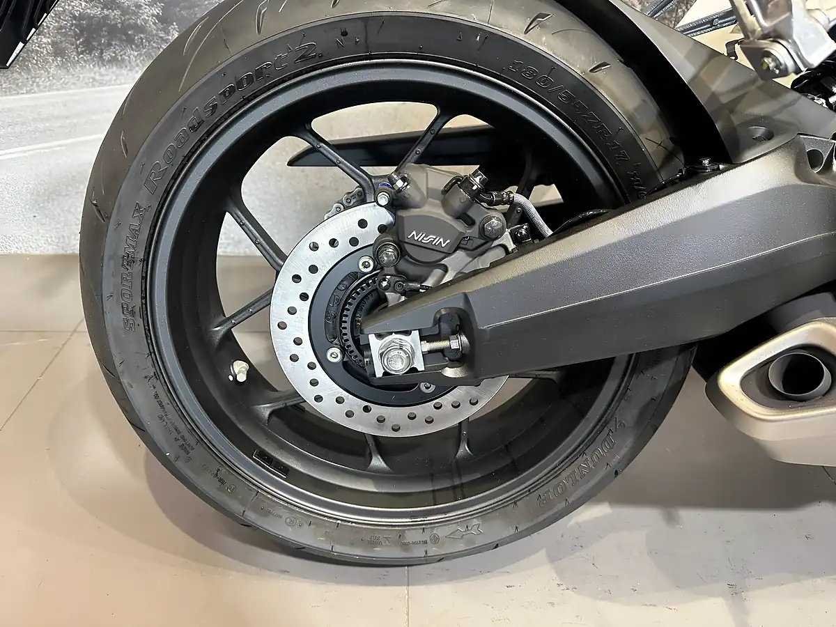 Used Honda CBR650R Black - Interior and Exterior details 5