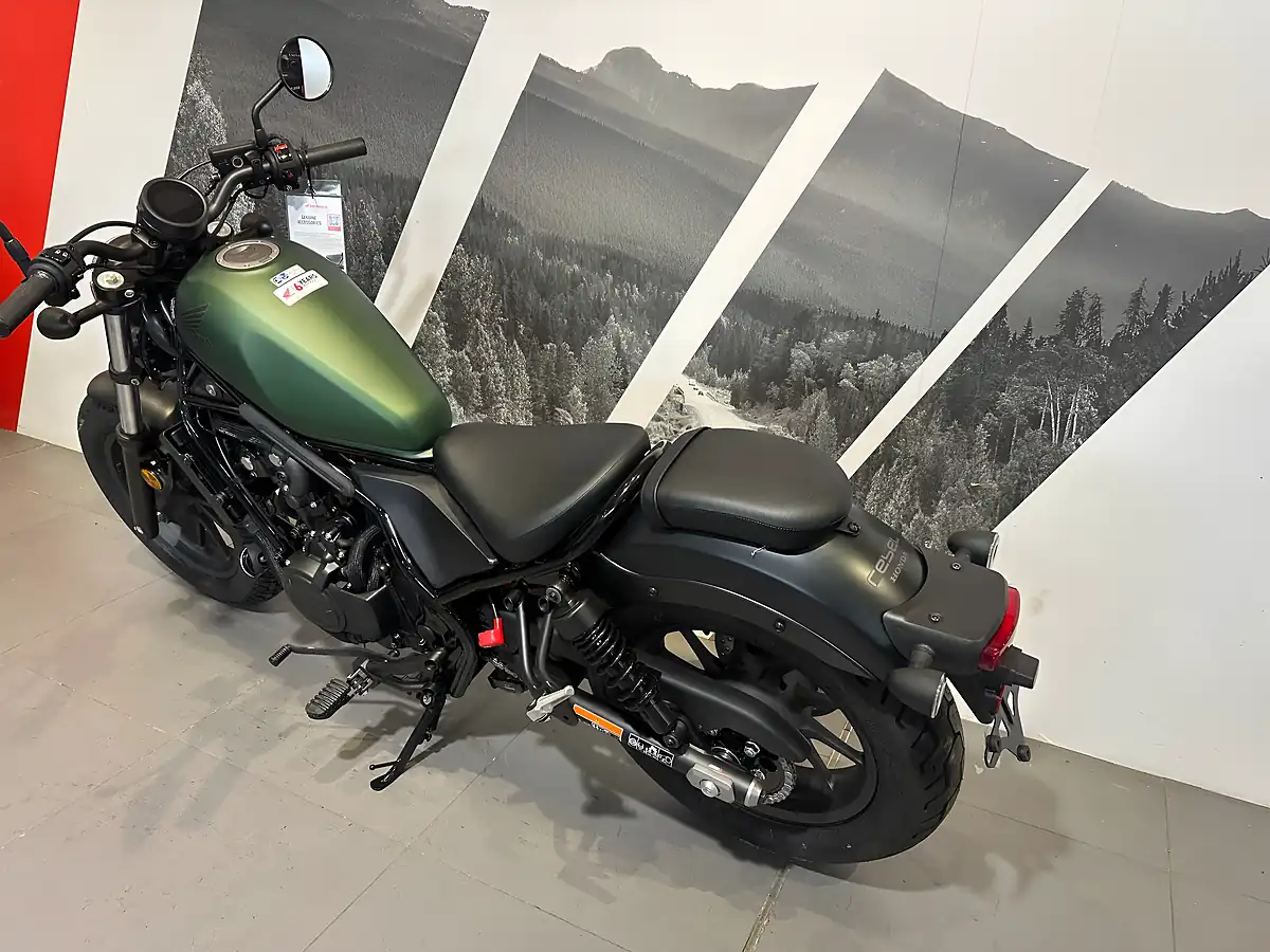 Used Honda CMX500 Rebel Green - Interior and Exterior details 15