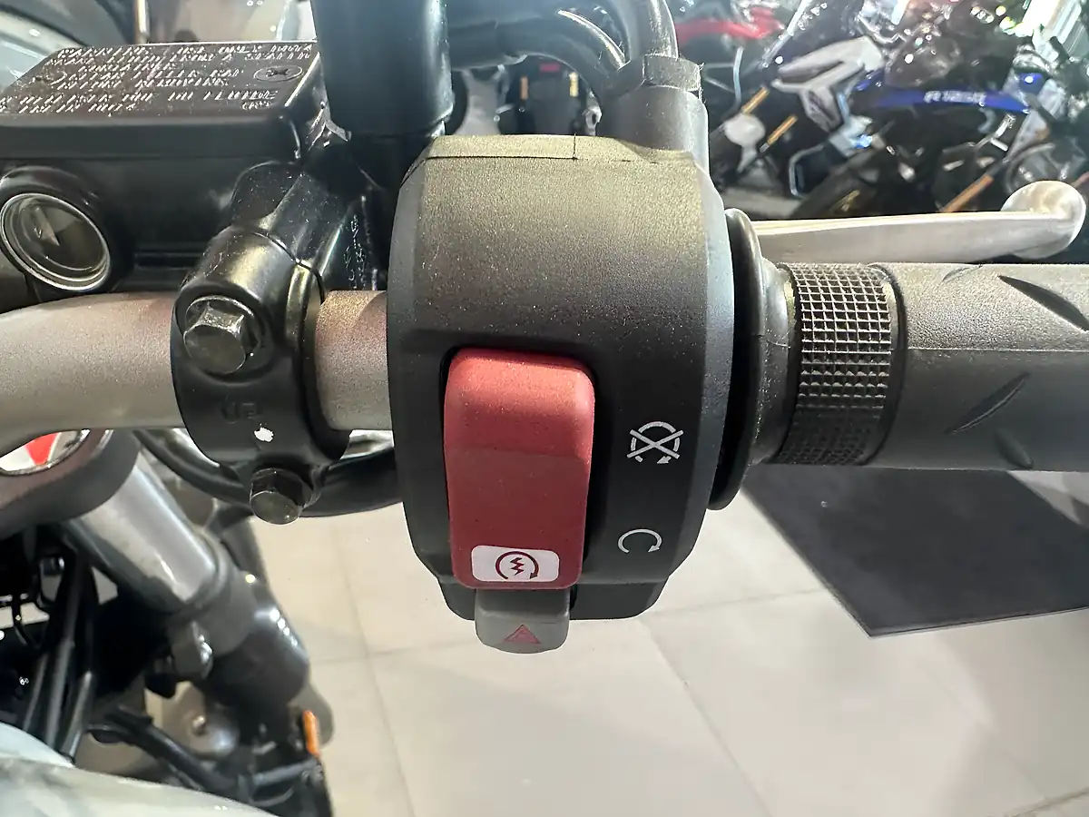 Used Honda GB350S Black, Grey and Blue - Interior and Exterior details 9