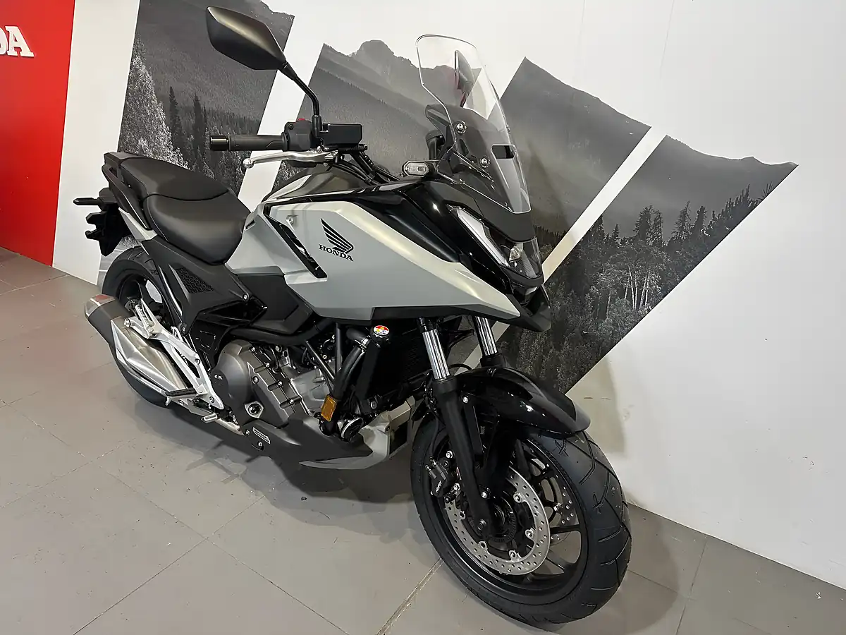 Used Honda NC750X Beige - Interior and Exterior details 2