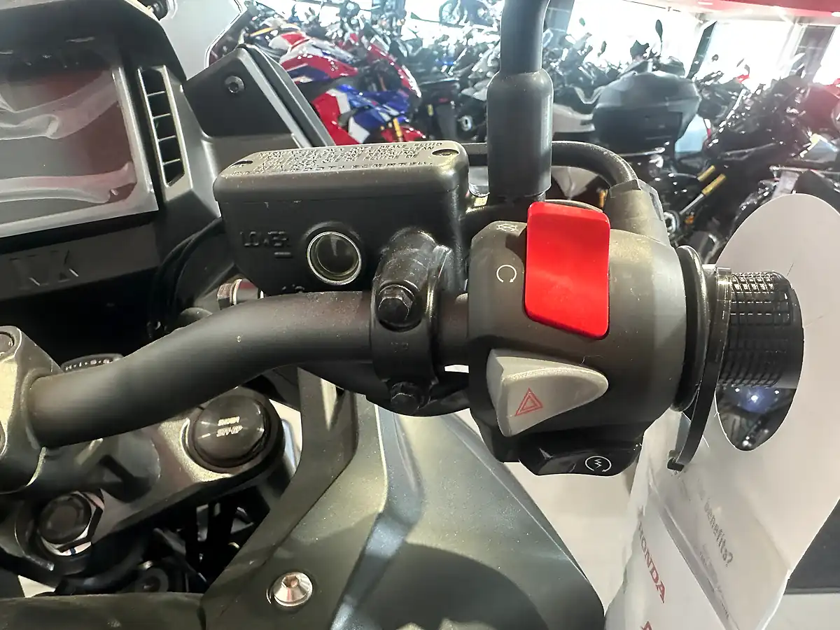 Used Honda NX500 Black - Interior and Exterior details 8