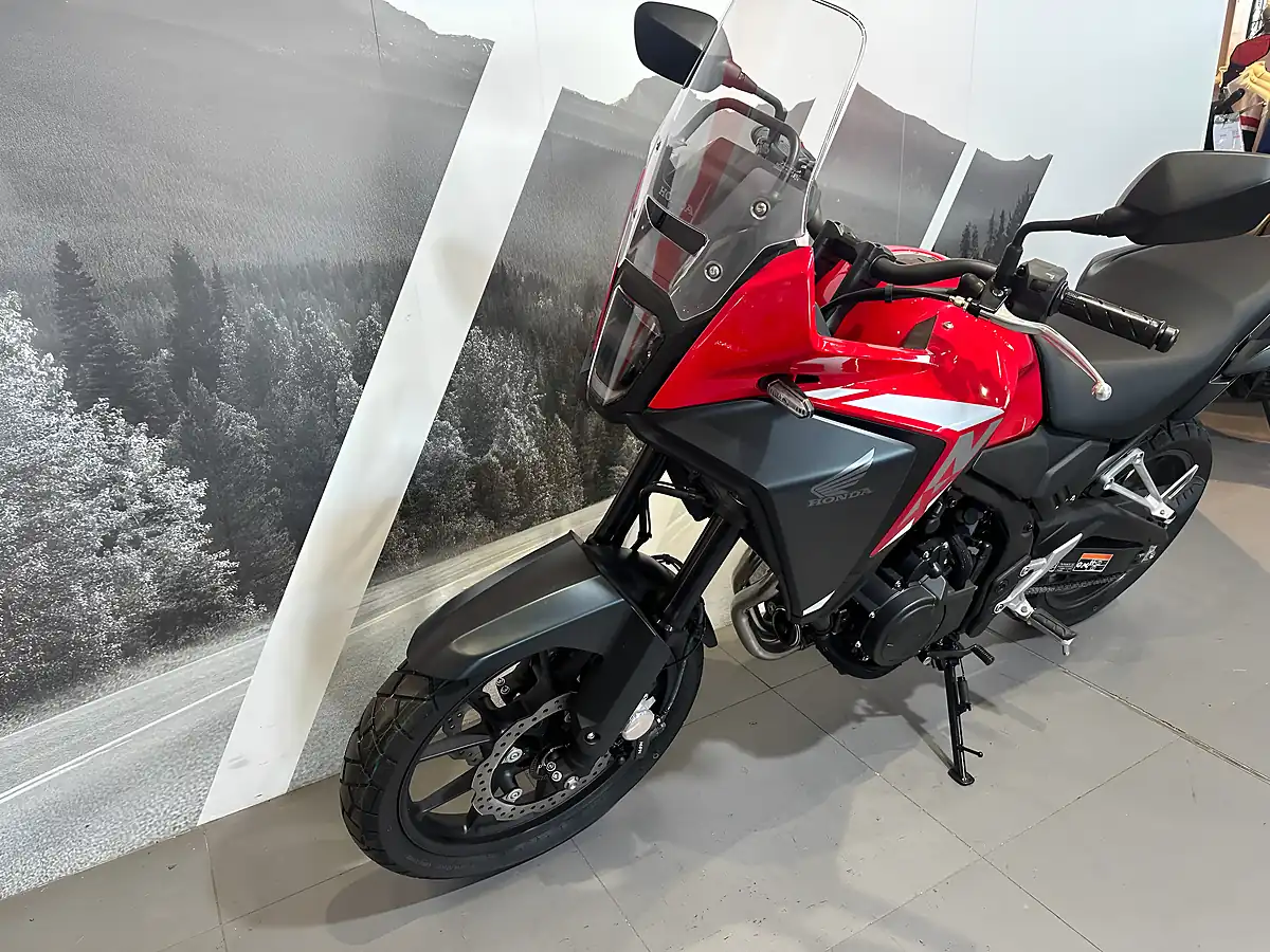 Used Honda NX500 Red - Interior and Exterior details 16
