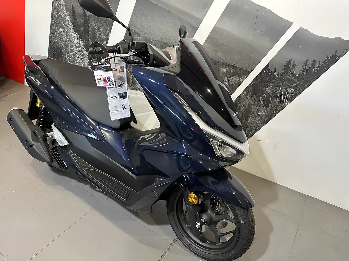 Used Honda Pcx 125 Blue - Interior and Exterior details 2