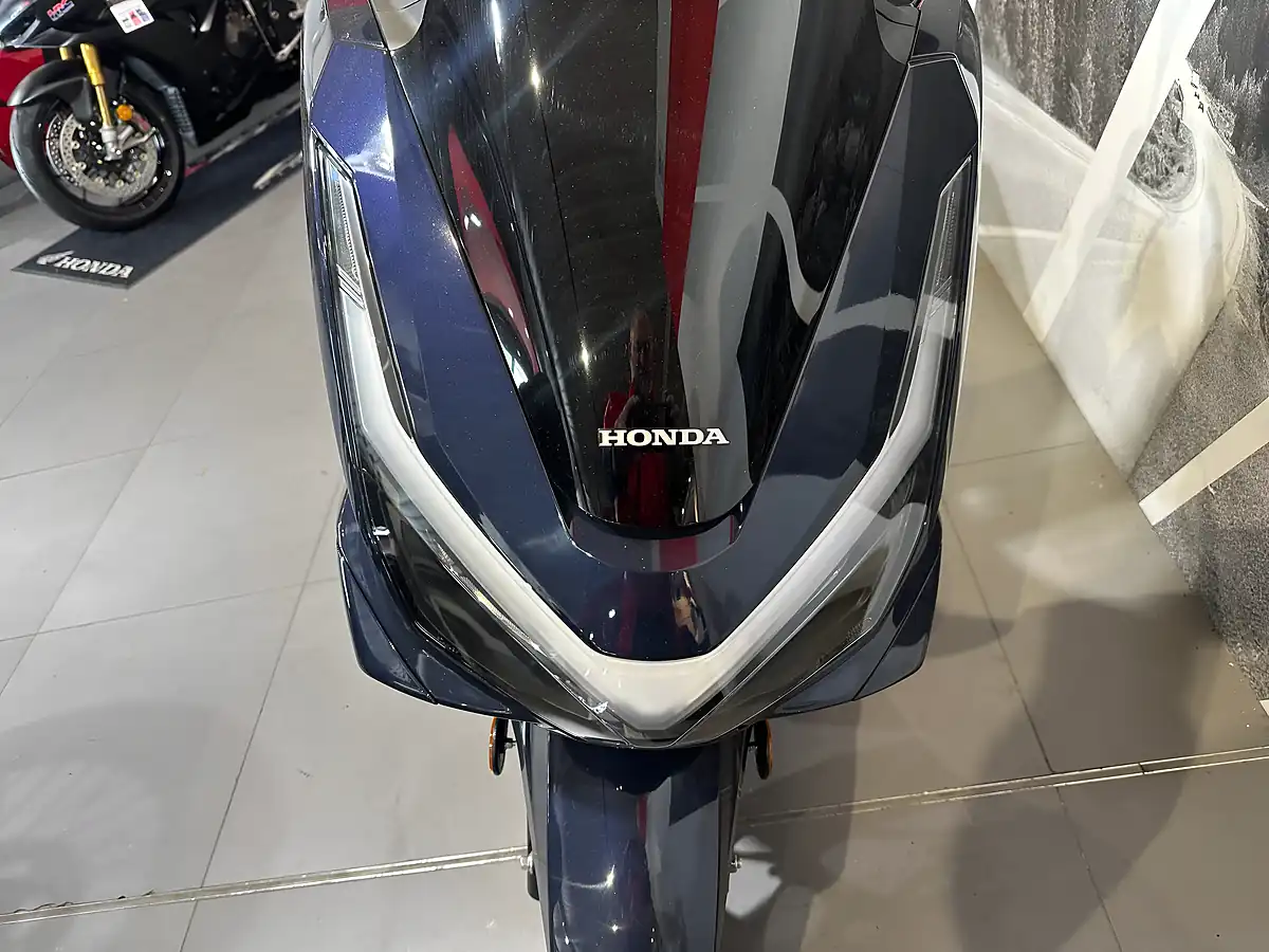Used Honda Pcx 125 Blue - Interior and Exterior details 4