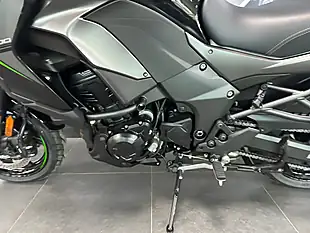 Used Kawasaki Versys 1100 Adventure Black - Interior and Exterior details 13
