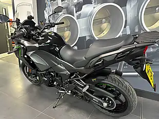 Used Kawasaki Versys 1100 Adventure Black - Interior and Exterior details 15