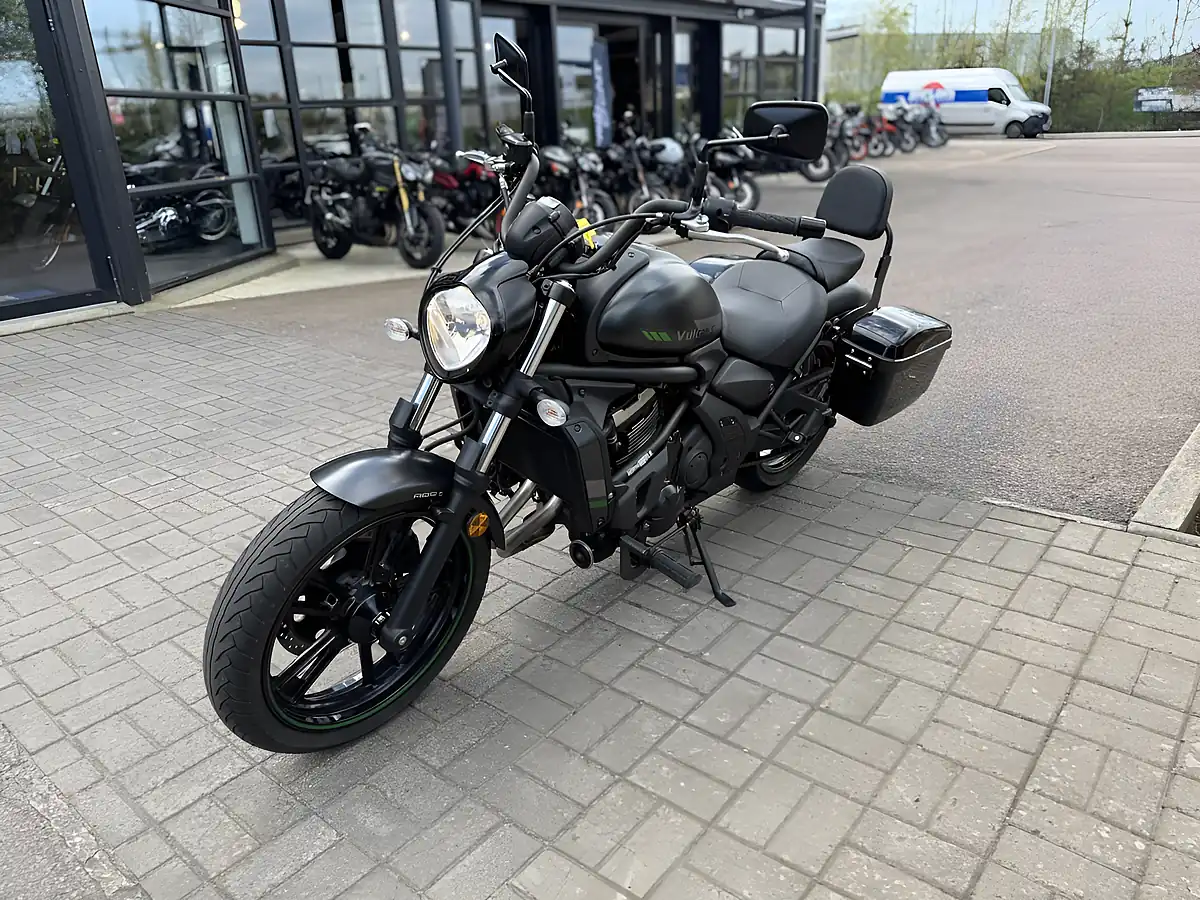 Used Kawasaki Vulcan 650 Matt Finish - Interior and Exterior details 5