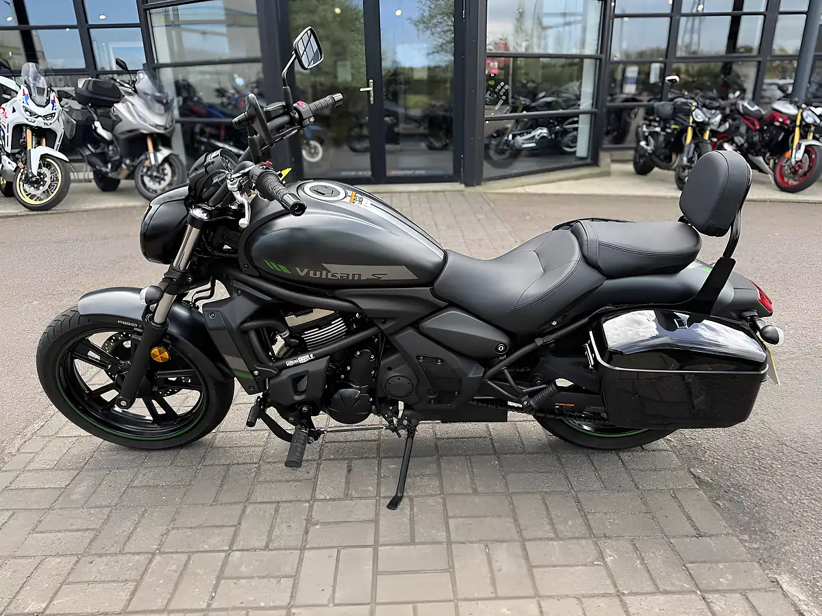Used Kawasaki Vulcan 650 Matt Finish - Interior and Exterior details 6