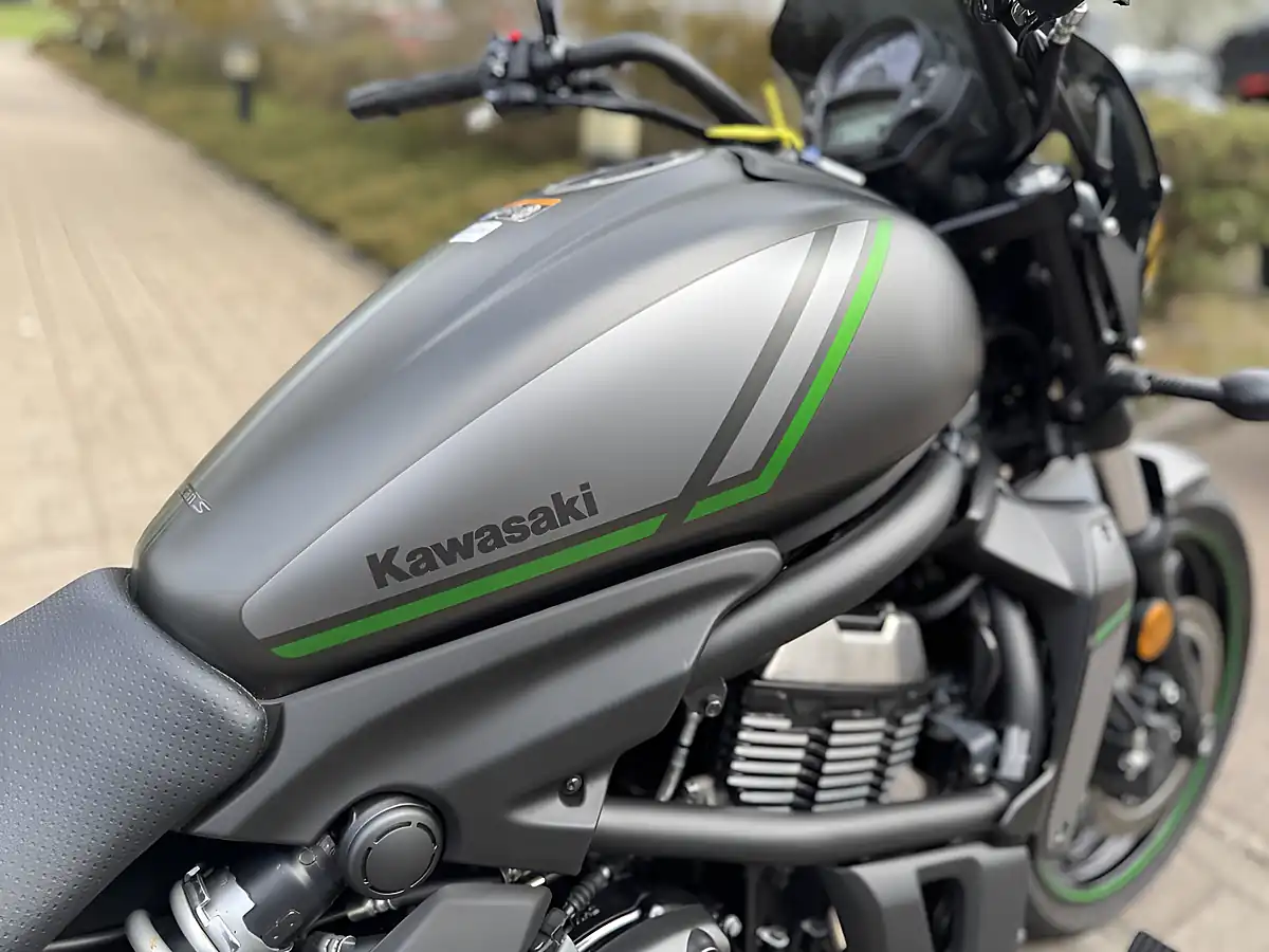 Used Kawasaki Vulcan 650 Matt - Interior and Exterior details 12