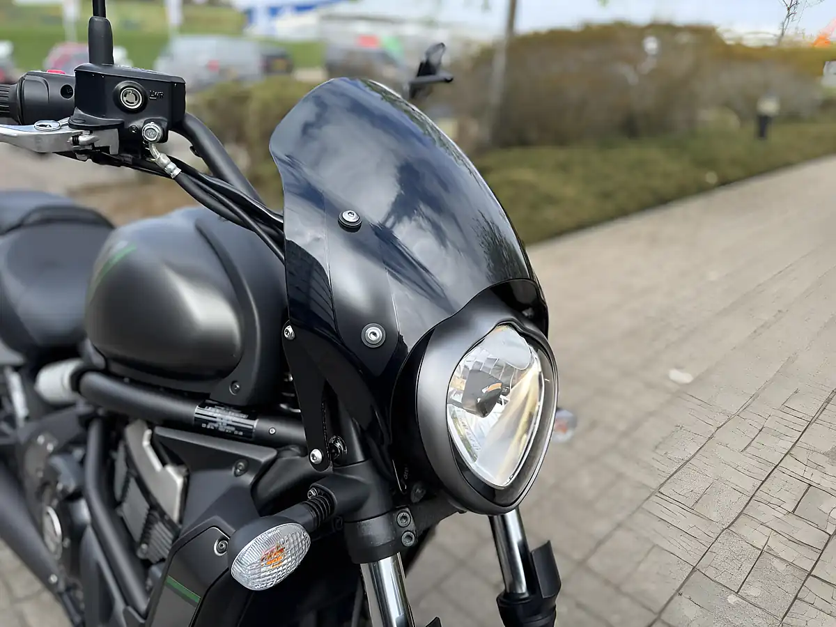 Used Kawasaki Vulcan 650 Matt - Interior and Exterior details 13