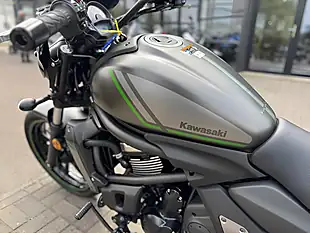 Used Kawasaki Vulcan 650 Matt - Interior and Exterior details 17