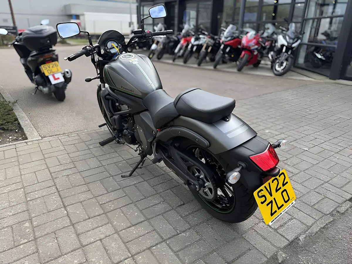 Used Kawasaki Vulcan 650 Matt - Interior and Exterior details 7