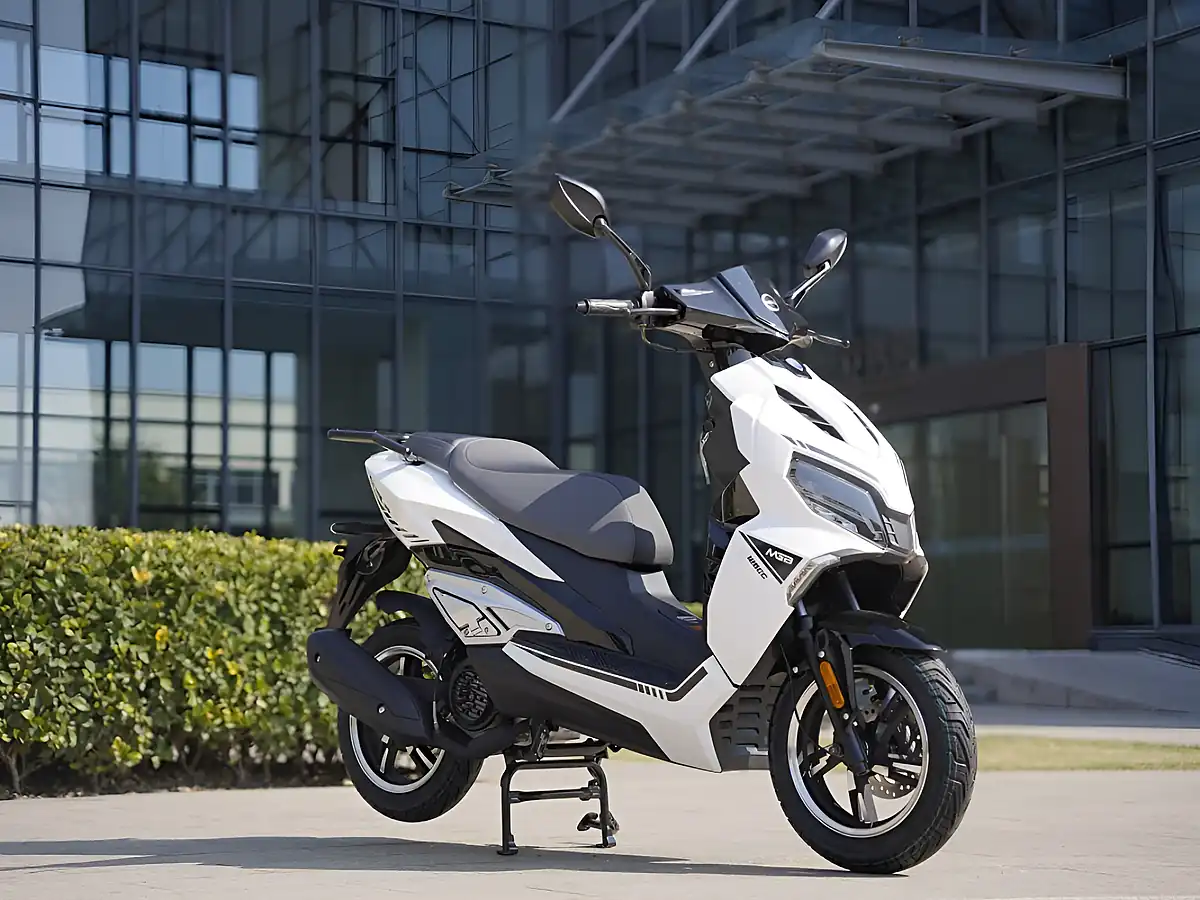 Used Kawasaki Z400 - Interior and Exterior details 13