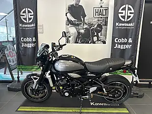 Used Kawasaki Z900 RS Naked Black - Interior and Exterior details 11