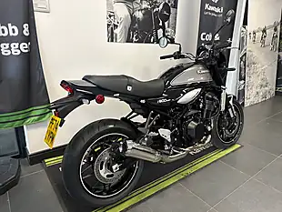 Used Kawasaki Z900 RS Naked Black - Interior and Exterior details 2