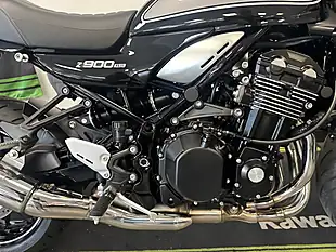 Used Kawasaki Z900 RS Naked Black - Interior and Exterior details 5