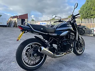 Used Kawasaki Z900RS Black Metallic - Interior and Exterior details 3