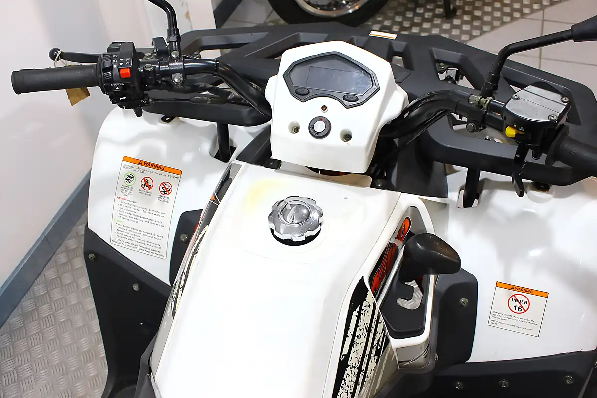 Used Kayo AU200 Atv White - Interior and Exterior details 8