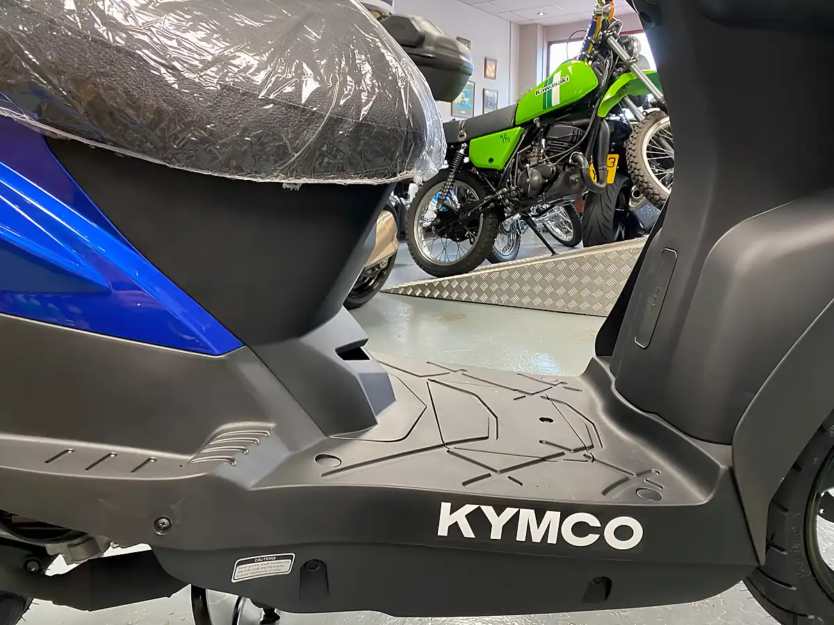 Used Kymco Agility - Interior and Exterior details 10
