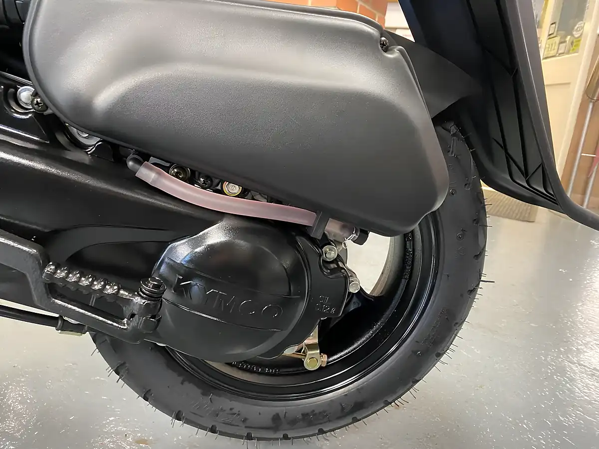 Used Kymco Agility - Interior and Exterior details 8