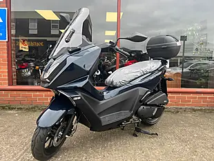 Used Kymco Skytown - Interior and Exterior details 5