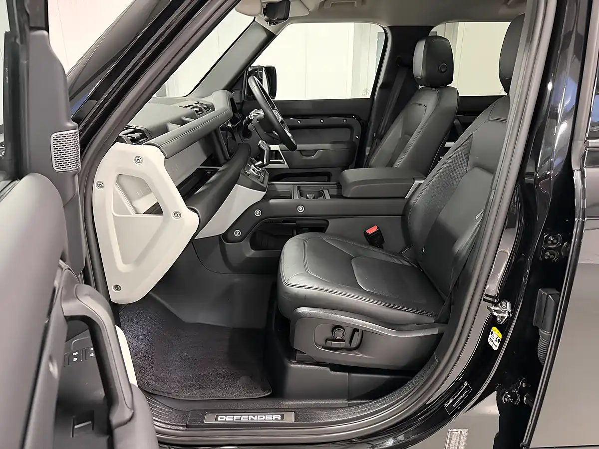 Used Land Rover Defender 110 Xs Edition Santorini Black - Interior and Exterior details 15