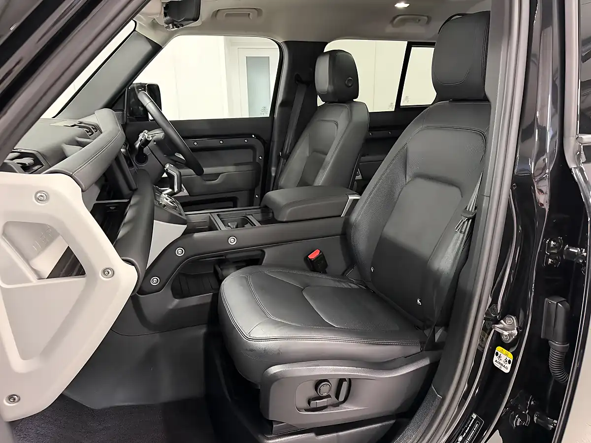 Used Land Rover Defender 110 Xs Edition Santorini Black - Interior and Exterior details 16