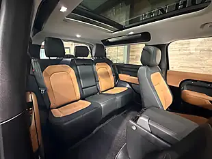 Used Land Rover Defender X-Dynamic Hse Black - Interior and Exterior details 14