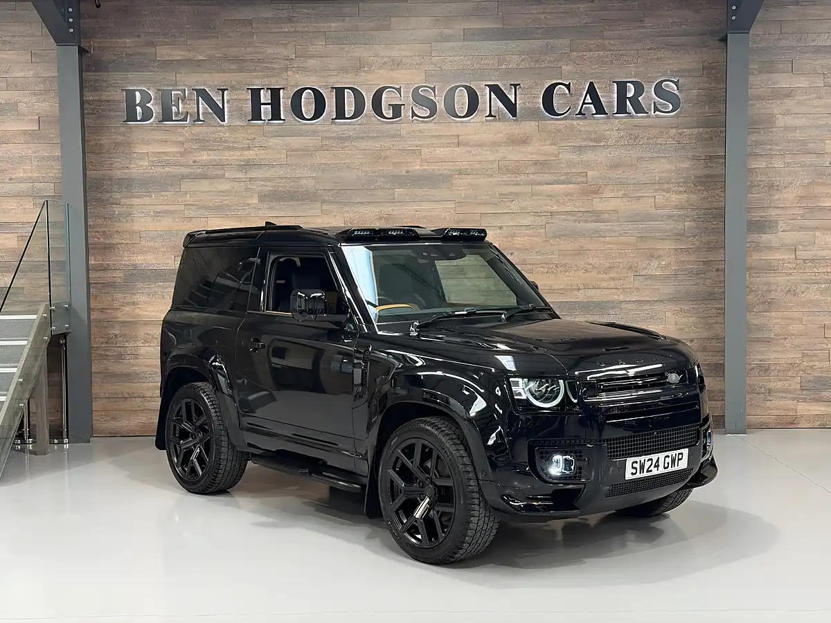 Used Land Rover Defender X-Dynamic Hse Black - Interior and Exterior details 3