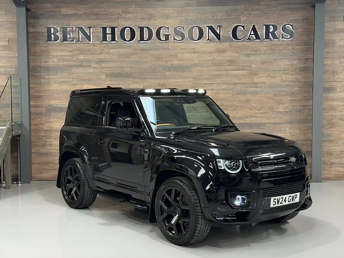 Used Land Rover Defender X-Dynamic Hse Black - Interior and Exterior details 4