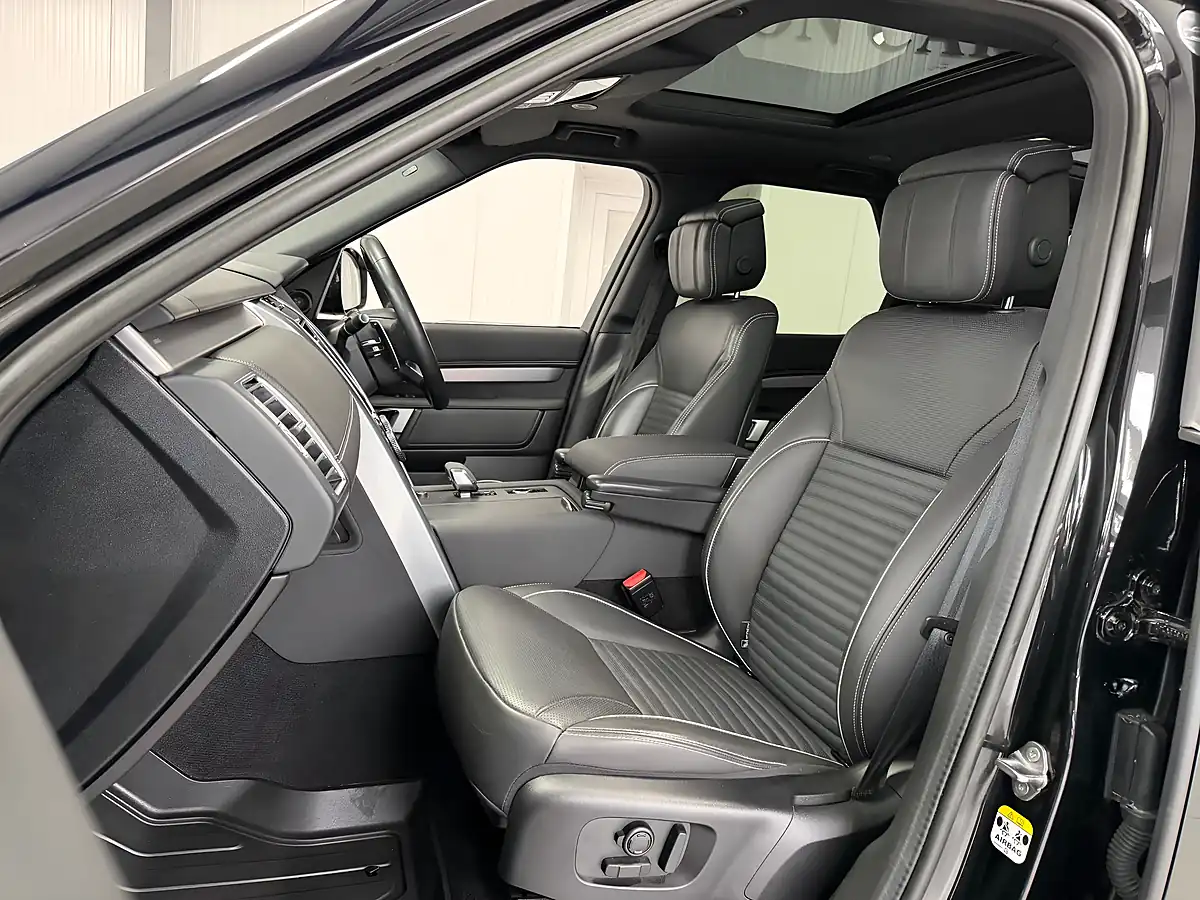 Used Land Rover Discovery R-Dynamic Hse Santorini Black Metallic - Interior and Exterior details 16