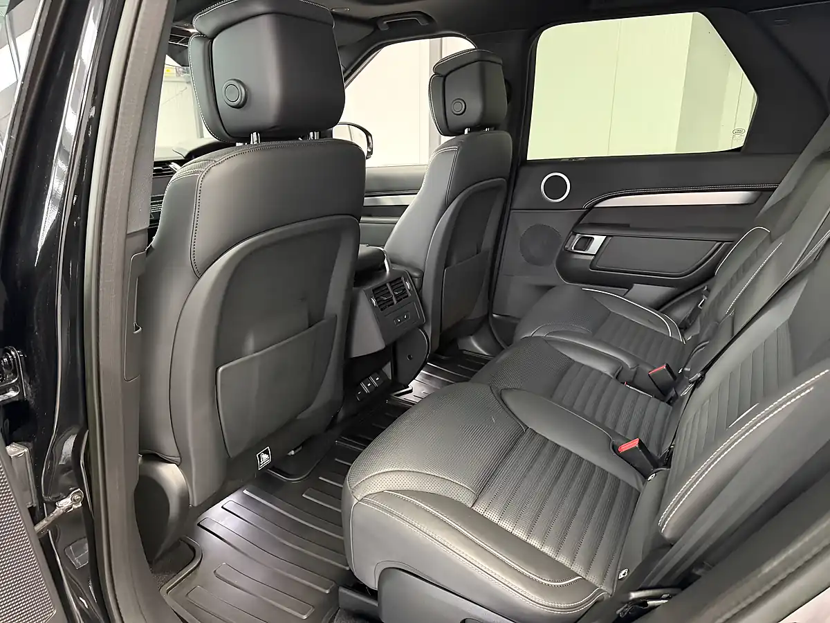 Used Land Rover Discovery R-Dynamic Hse Santorini Black Metallic - Interior and Exterior details 18
