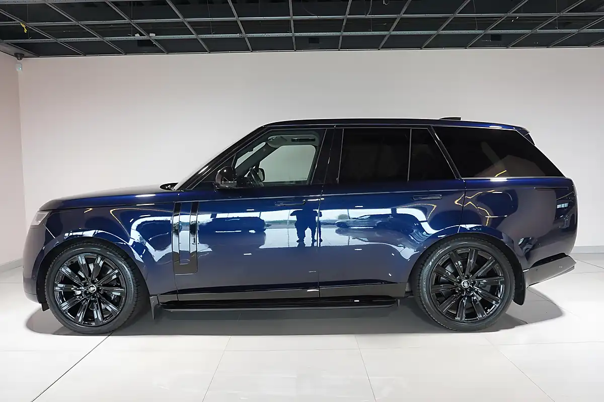 Used Land Rover Range Rover Hse Portofino Blue - Interior and Exterior details 13