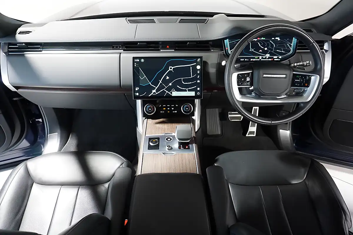 Used Land Rover Range Rover Hse Portofino Blue - Interior and Exterior details 7