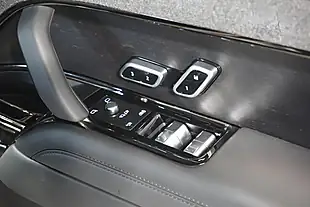 Used Land Rover Range Rover Sport Dynamic Se Eiger Grey - Interior and Exterior details 18