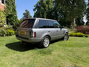 Used Land Rover Range Rover Vogue Orkney Grey Metallic - Interior and Exterior details 14