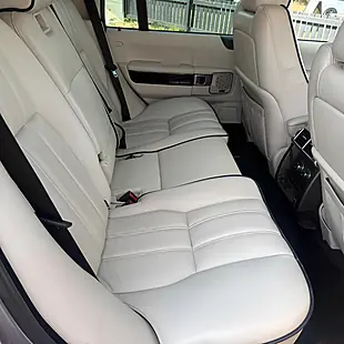 Used Land Rover Range Rover Vogue Orkney Grey Metallic - Interior and Exterior details 4