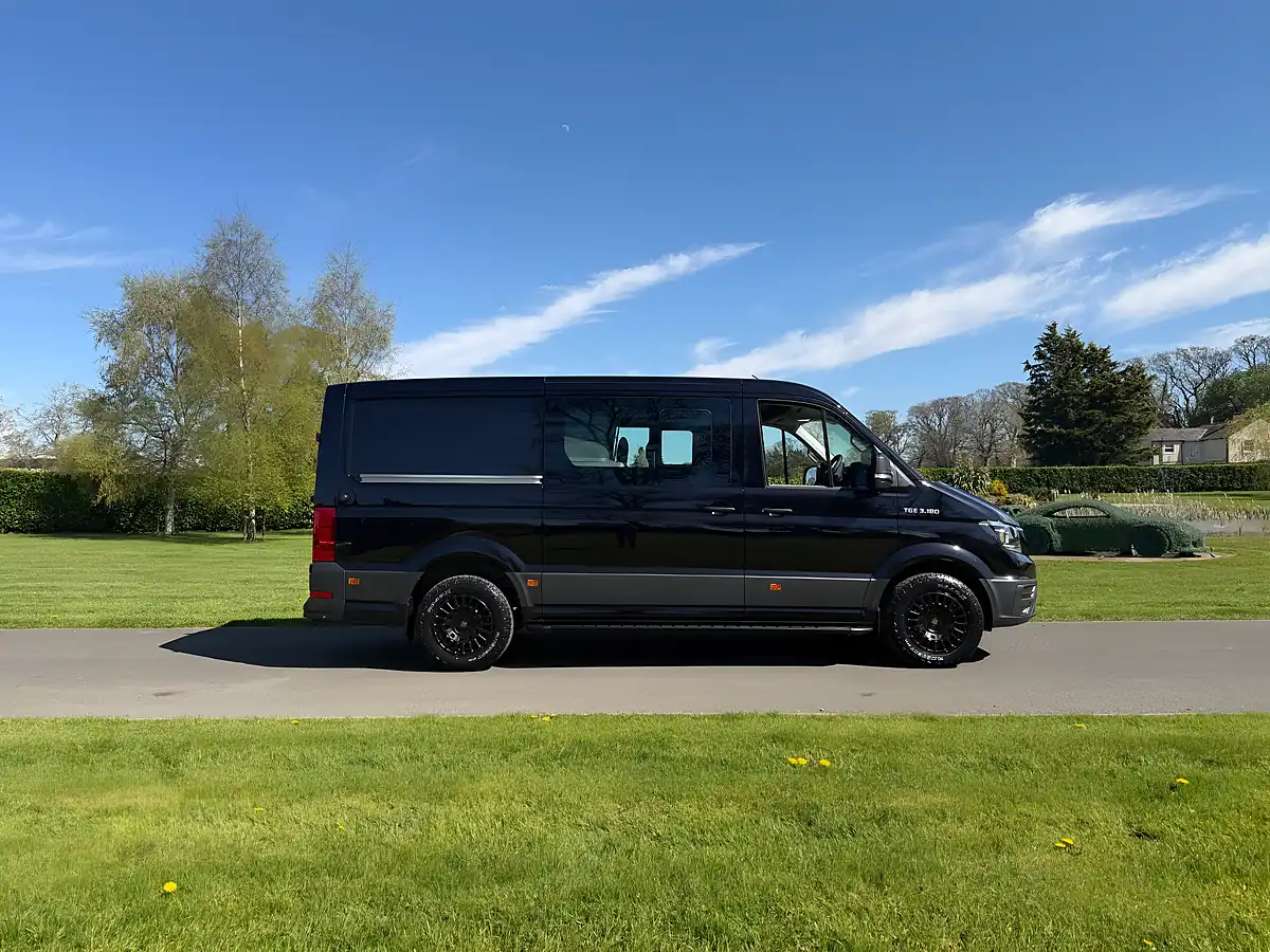 Used Man Tge Lion Xp Black - Interior and Exterior details 6