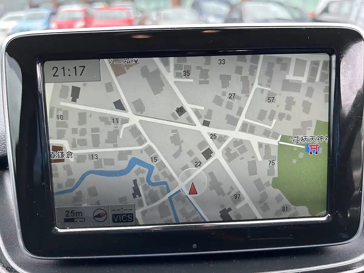 Used Mercedes B Class Black - Interior and Exterior details 12