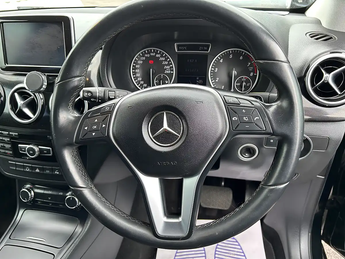 Used Mercedes B Class Black - Interior and Exterior details 8