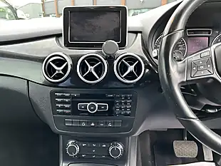 Used Mercedes B Class Black - Interior and Exterior details 9